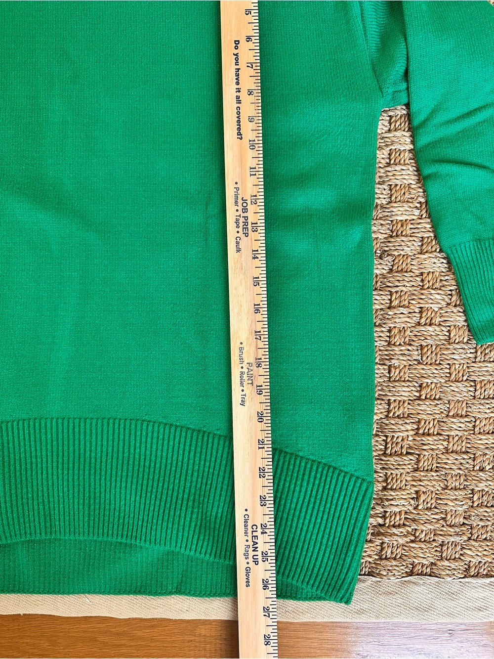 Classic Green Turtleneck Knit Sweater - Women's Cozy Pullover Size Small - Picture 5 of 7